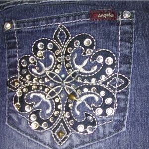 Angels Jeans EUC! Pretty gemstone pockets!